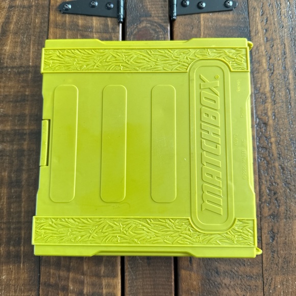 Matchbox Action Drivers Farm Adventure Playset - Picture 2 of 5